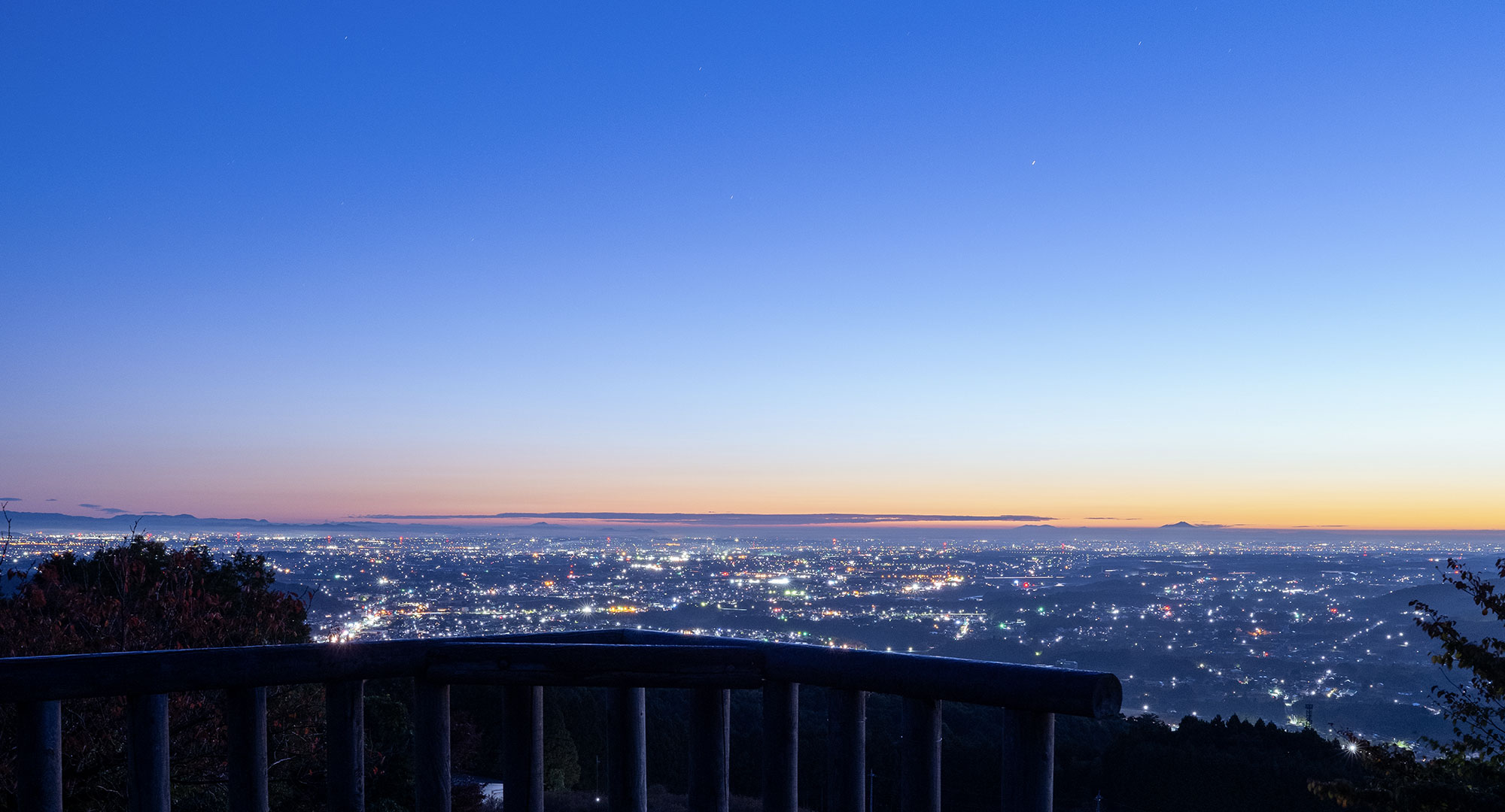 寄居町の夜景