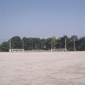 寄居運動公園グラウンド写真