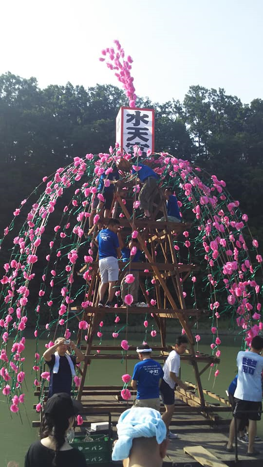 水天宮船山車組み立て