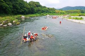 荒川いかだ下りの画像