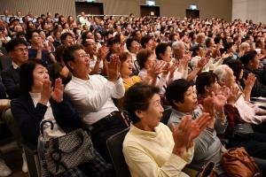 なんでも鑑定団観客の皆さんの写真