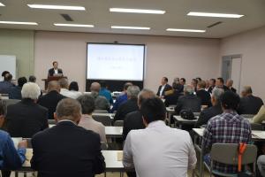 議会報告会の写真中央公民館１